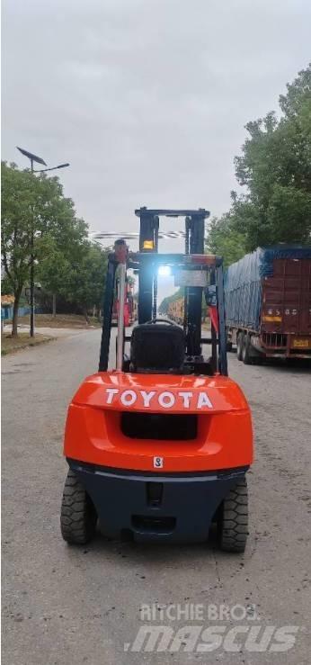 Toyota FD 50 Dizelski viličarji