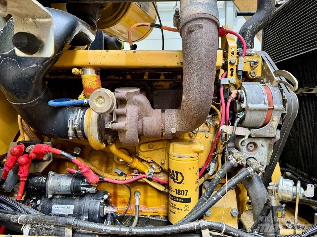 CAT 938 G Kolesni nakladalci