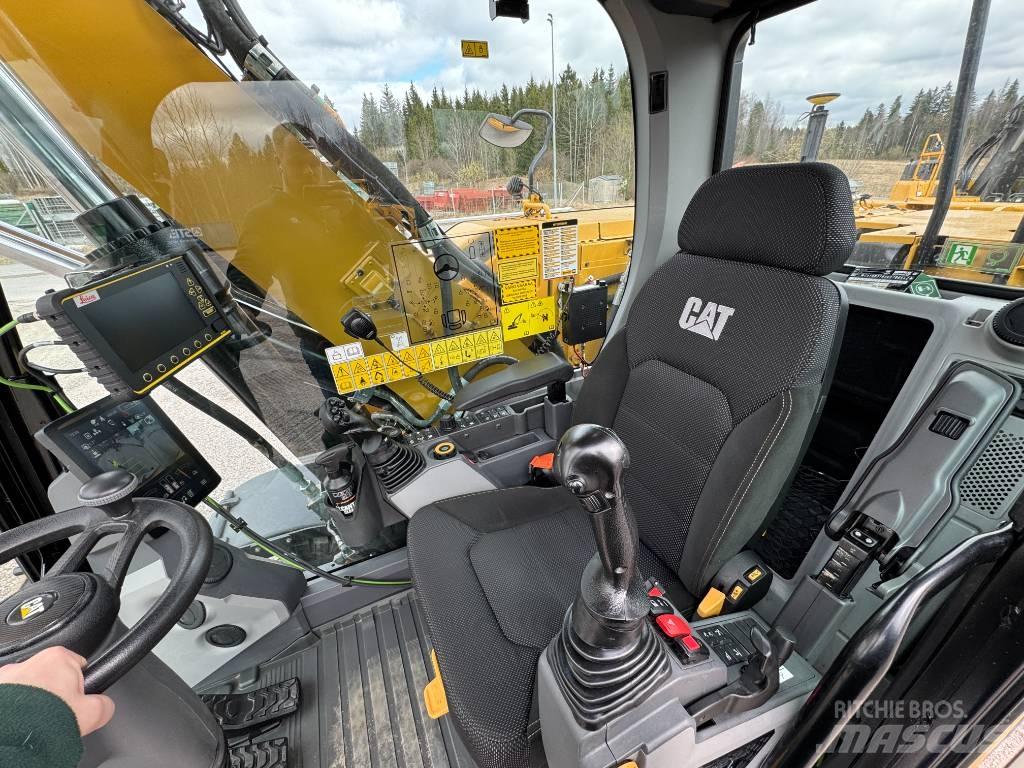 CAT M 318 Bagri na kolesih