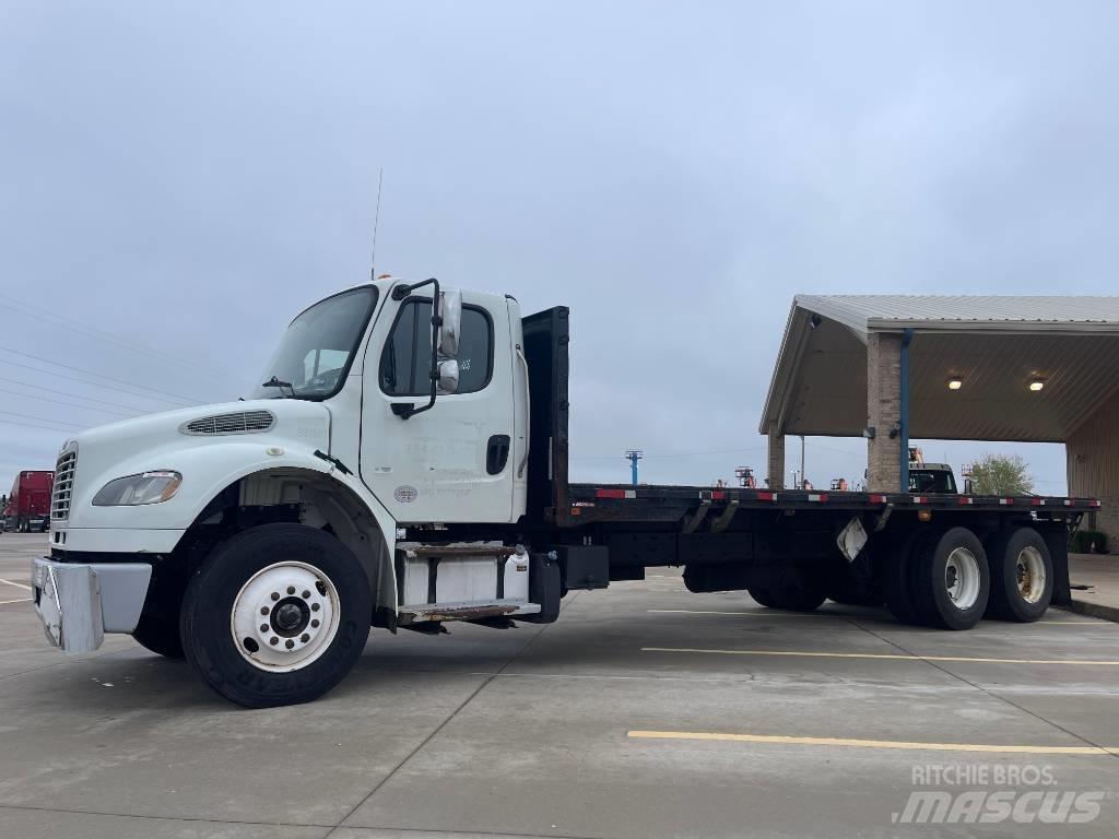 Freightliner M 106 Tovornjaki s kesonom/platojem