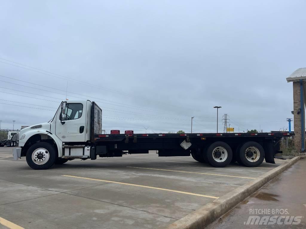 Freightliner M 106 Tovornjaki s kesonom/platojem