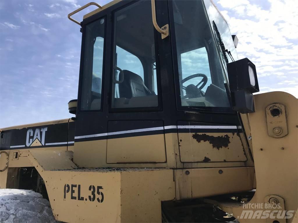 CAT 960 F Kolesni nakladalci