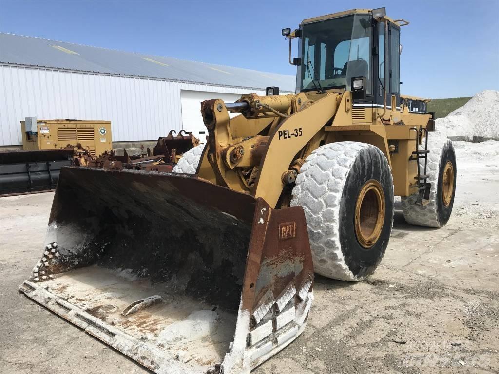 CAT 960 F Kolesni nakladalci
