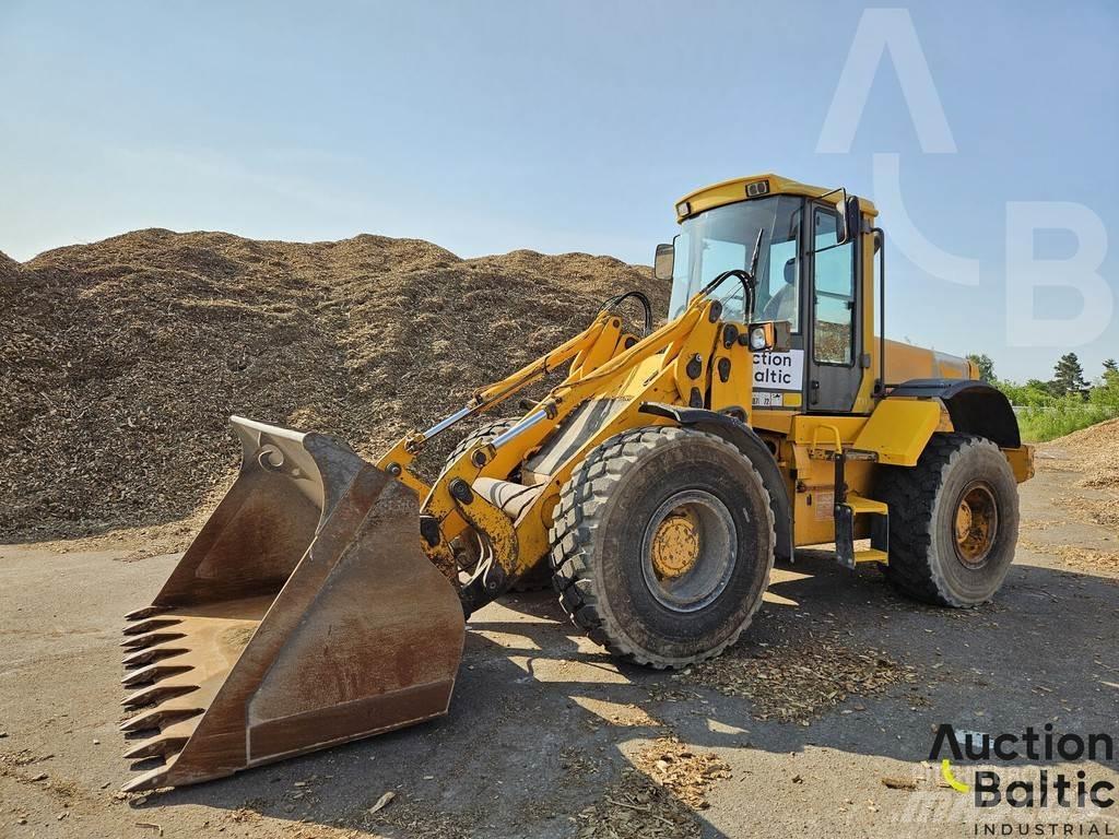 JCB 426 HT Kolesni nakladalci