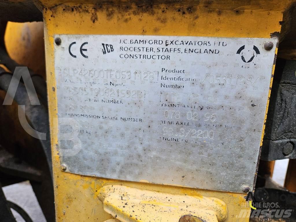 JCB 426 HT Kolesni nakladalci
