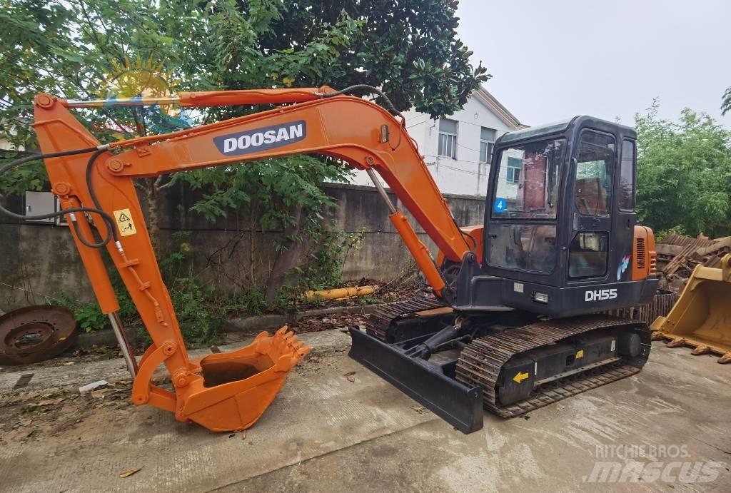 Doosan DH55 Bagri goseničarji