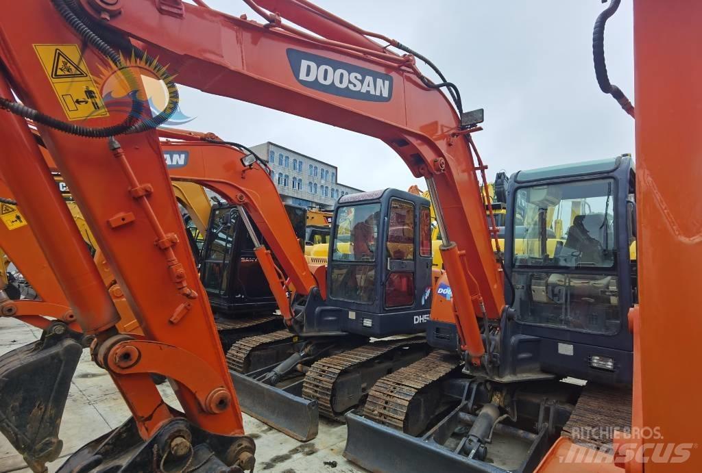 Doosan DH55 Bagri goseničarji
