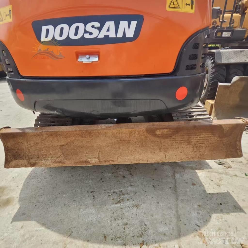 Doosan DH 60-7 Mini bagri <7t