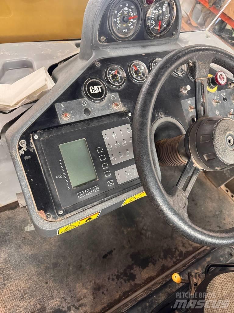 CAT RM 300 Stroji za recikliranje asfalta