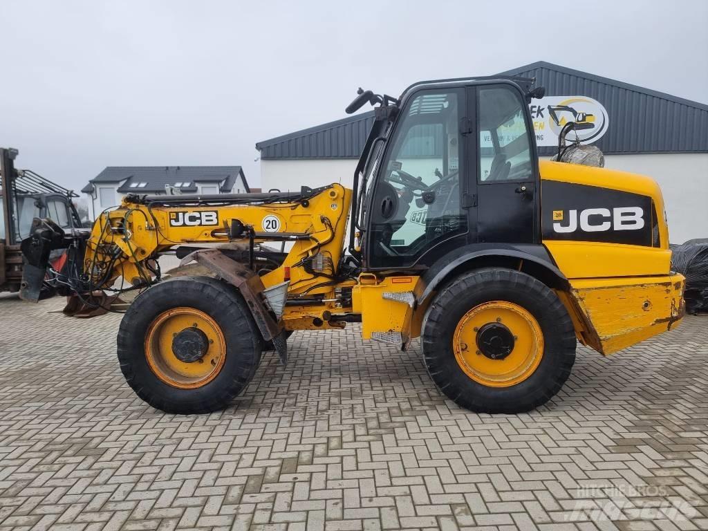 JCB TM 320 Kolesni nakladalci