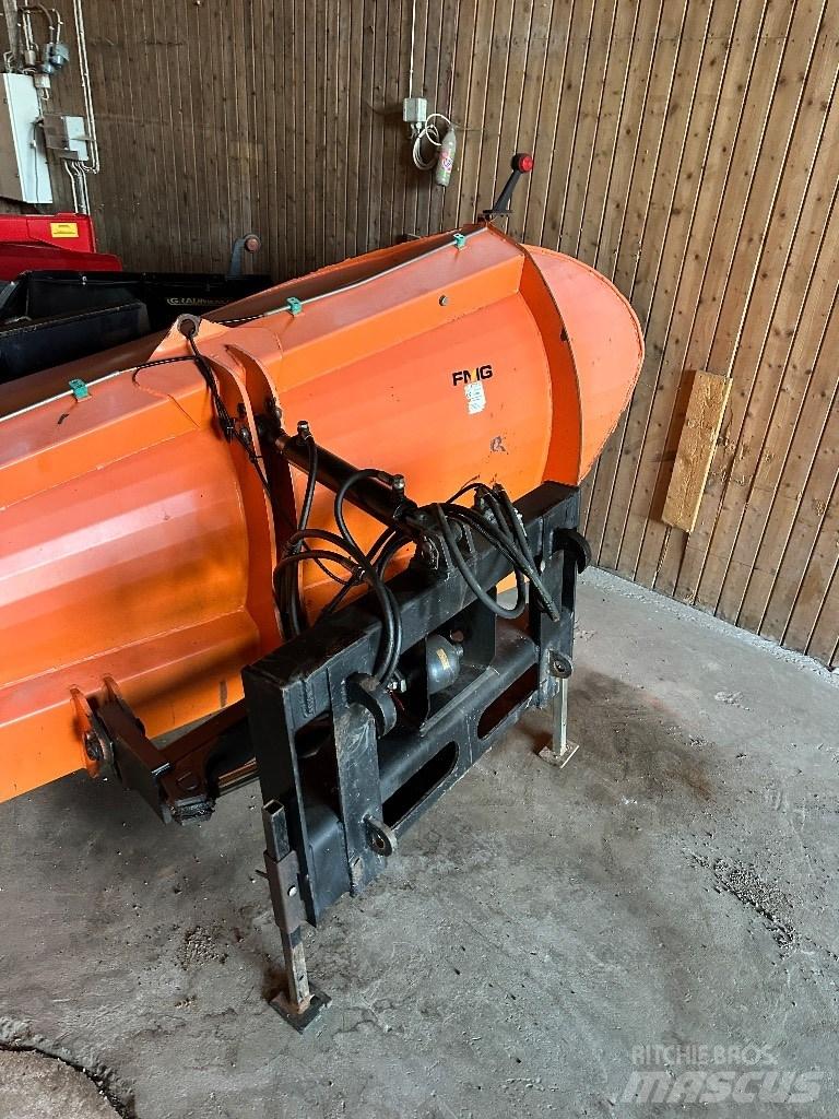 FMG AA 300 Snežne deske in plugi