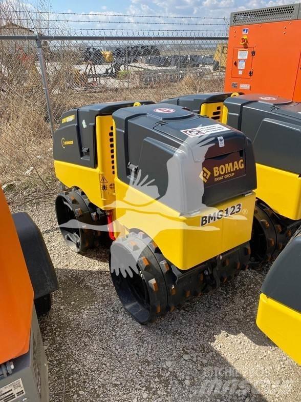 Bomag BMP8500 Vlečni vibracijski valjarji