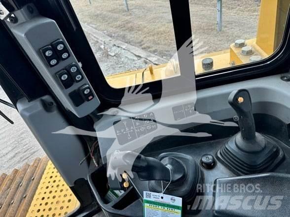 CAT D6T LGP Buldožerji goseničarji