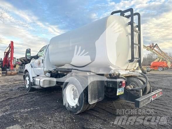 F & R F750 Polprikolice za debla
