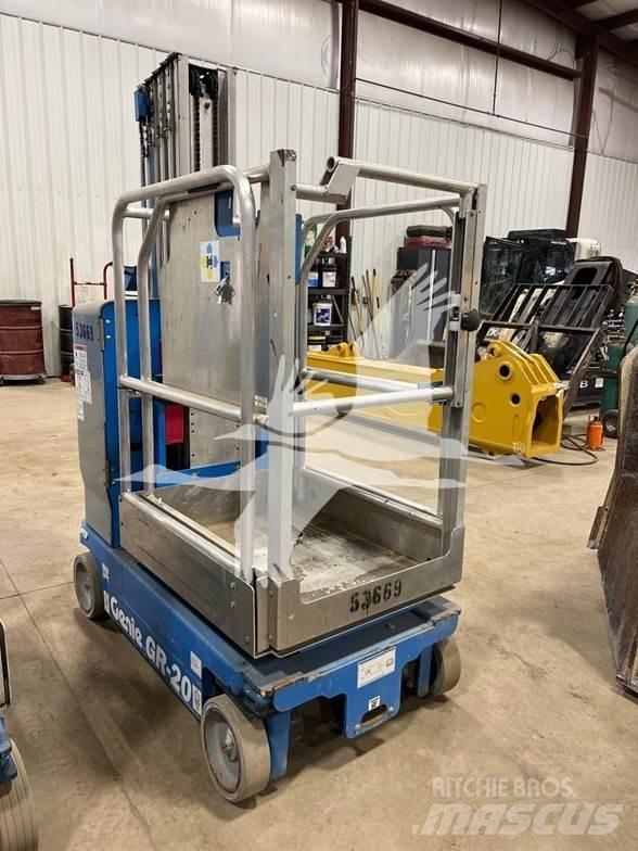Genie GR20 Vertikalna dvigala