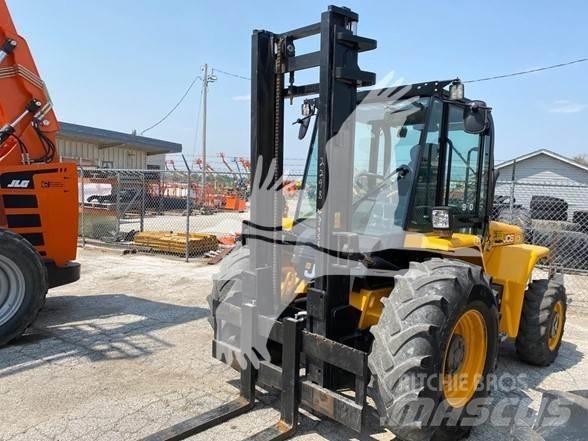 JCB 940 Terenski viličar