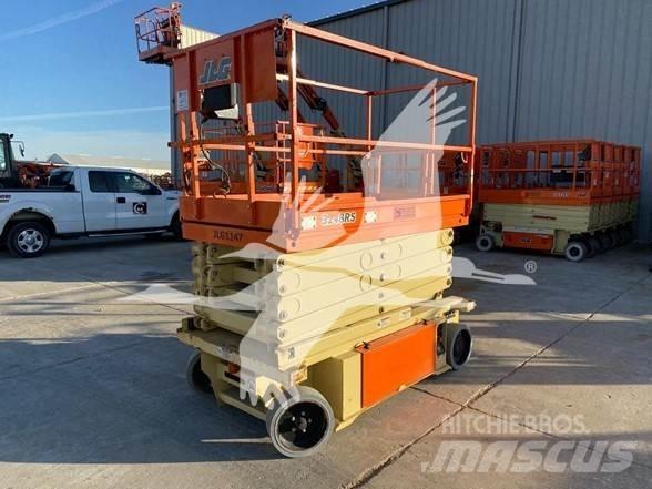 JLG 3248RS Škarjaste dvižne ploščadi