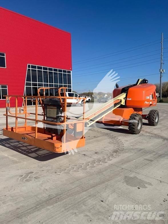 JLG 400S Teleskopske dvižne ploščadi