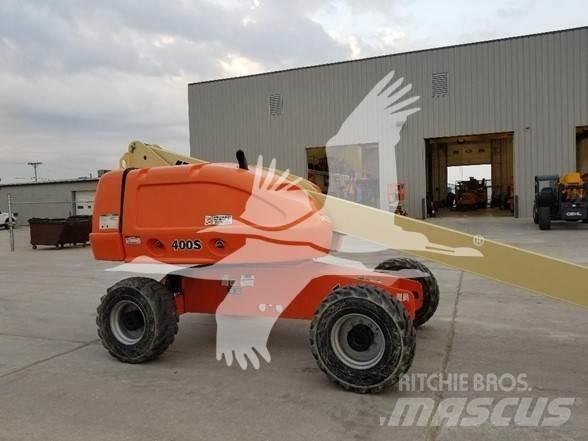 JLG 400S Teleskopske dvižne ploščadi