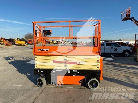 JLG 4045R Škarjaste dvižne ploščadi