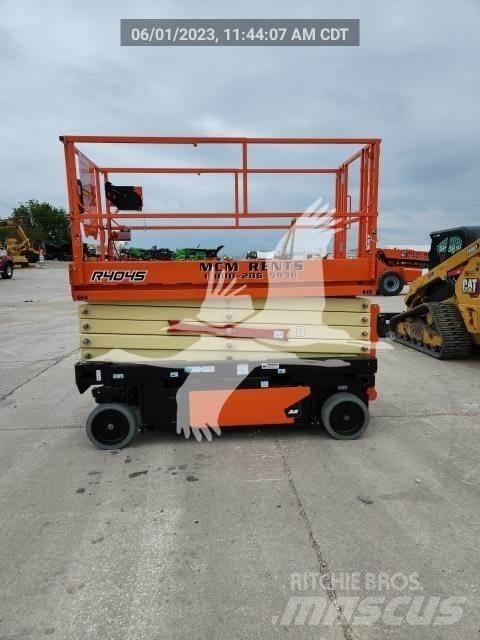JLG 4045R Škarjaste dvižne ploščadi