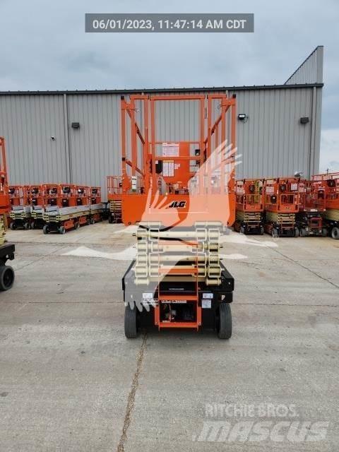 JLG 4045R Škarjaste dvižne ploščadi