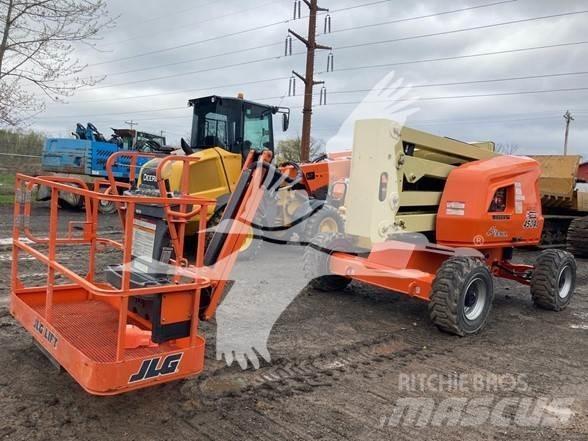 JLG 450AJ Zglobne dvižne ploščadi