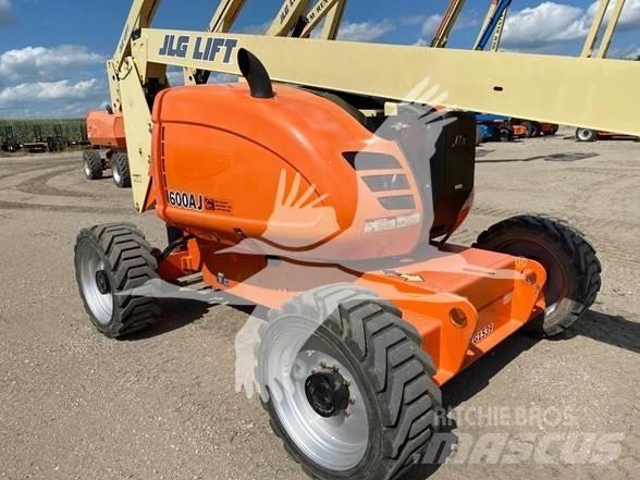 JLG 600AJ Zglobne dvižne ploščadi