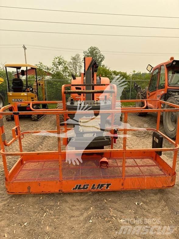 JLG 600AJ Zglobne dvižne ploščadi