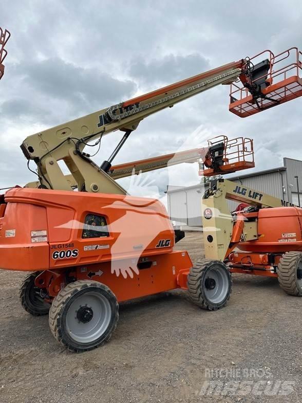 JLG 600S Teleskopske dvižne ploščadi