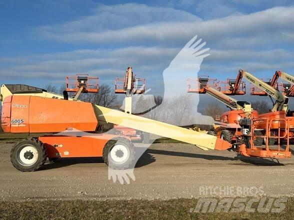 JLG 600S Teleskopske dvižne ploščadi