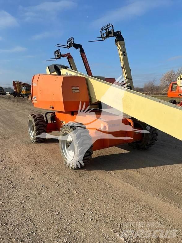 JLG 600S Teleskopske dvižne ploščadi