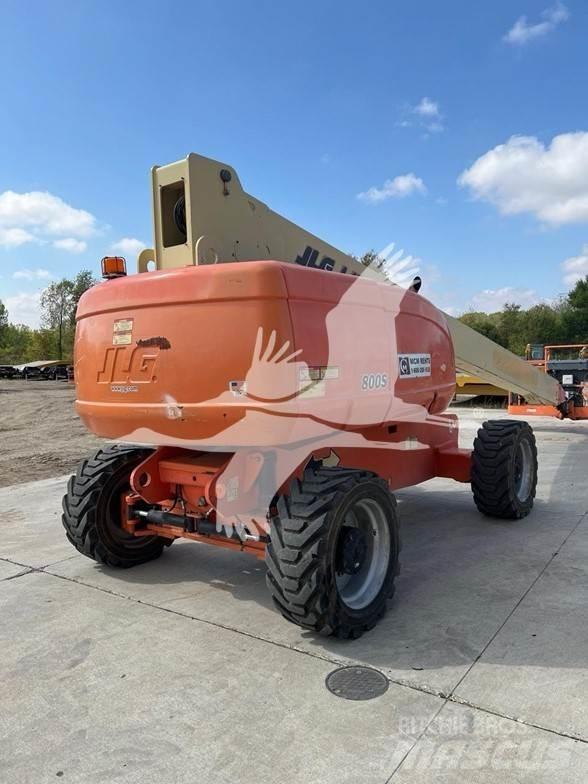 JLG 800S Teleskopske dvižne ploščadi