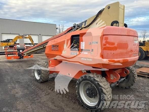 JLG 800S Teleskopske dvižne ploščadi