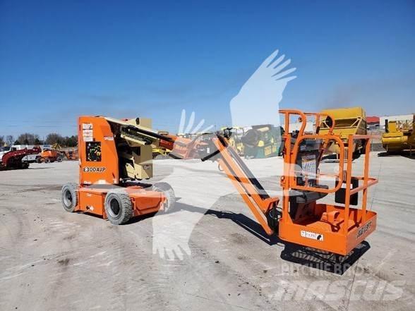JLG E300AJP Zglobne dvižne ploščadi