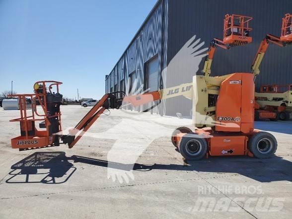 JLG E300AJP Zglobne dvižne ploščadi