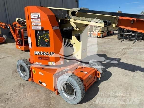 JLG E300AJP Zglobne dvižne ploščadi