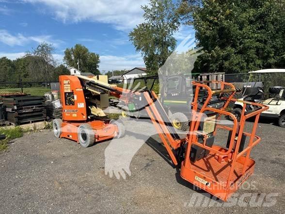 JLG E300AJP Zglobne dvižne ploščadi