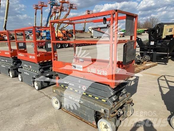 SkyJack SJ3219 Škarjaste dvižne ploščadi