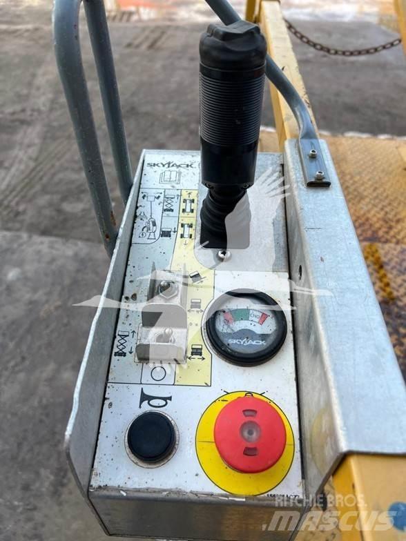SkyJack SJ3219 Škarjaste dvižne ploščadi