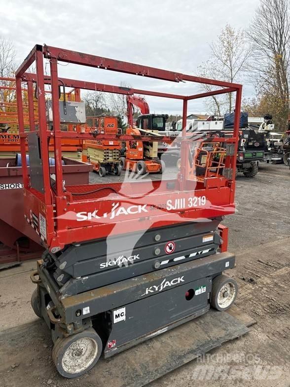 SkyJack SJ3219 Škarjaste dvižne ploščadi