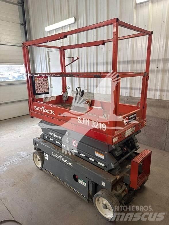 SkyJack SJ3219 Škarjaste dvižne ploščadi