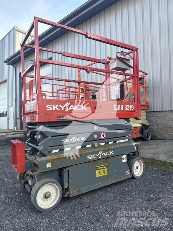 SkyJack SJ3219 Škarjaste dvižne ploščadi