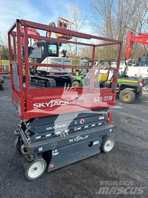 SkyJack SJ3219 Škarjaste dvižne ploščadi