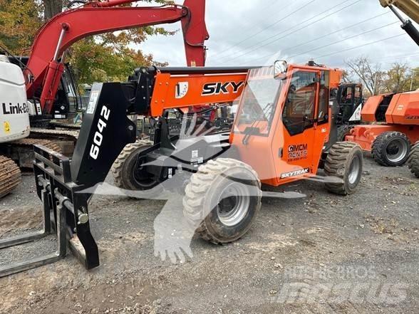 SkyTrak 6042 Teleskopski viličarji