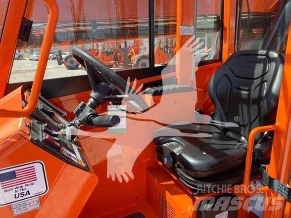 SkyTrak 8042 Teleskopski viličarji