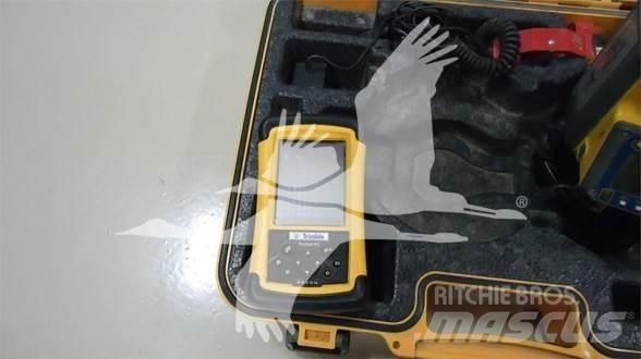 Trimble TS415 Drugo