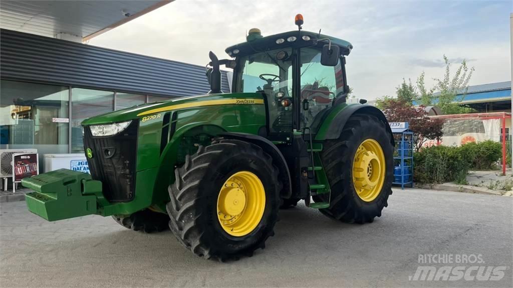 John Deere 8270R Traktorji