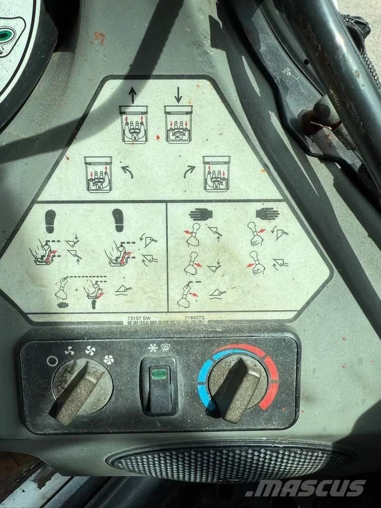 Bobcat T650 Skid steer mini nakladalci