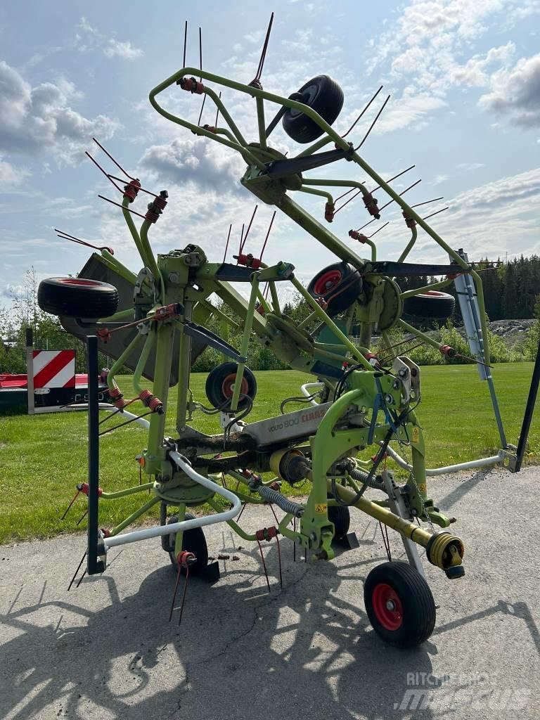 CLAAS Volto 800 Obračalniki in zgrabljalniki